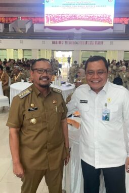 Bupati Buteng Bertemu Sahabat Lama Saat Retreat, Dr. Azhari: Kembali ke Jejak Awal Pengabdian