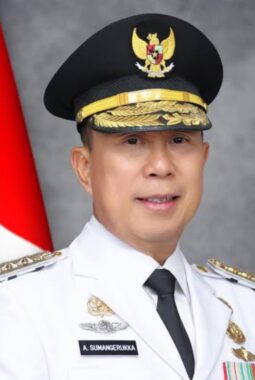 Gubernur ASR Tegaskan SPMB Sultra 2025/2026 Harus Transparan dan Bebas Diskriminasi