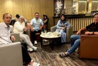 Panitia Musyawarah Besar (Mubes) ke-2. IKA SMAN 4 Kendari saat melakukan rapat persiapan di Kendari (Foto: Istimewa)